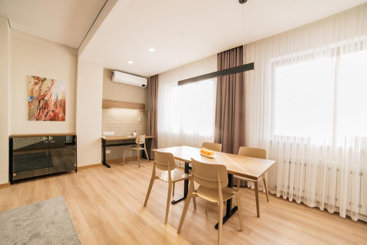Solutel Apartments-34 ビシュケク エクステリア 写真