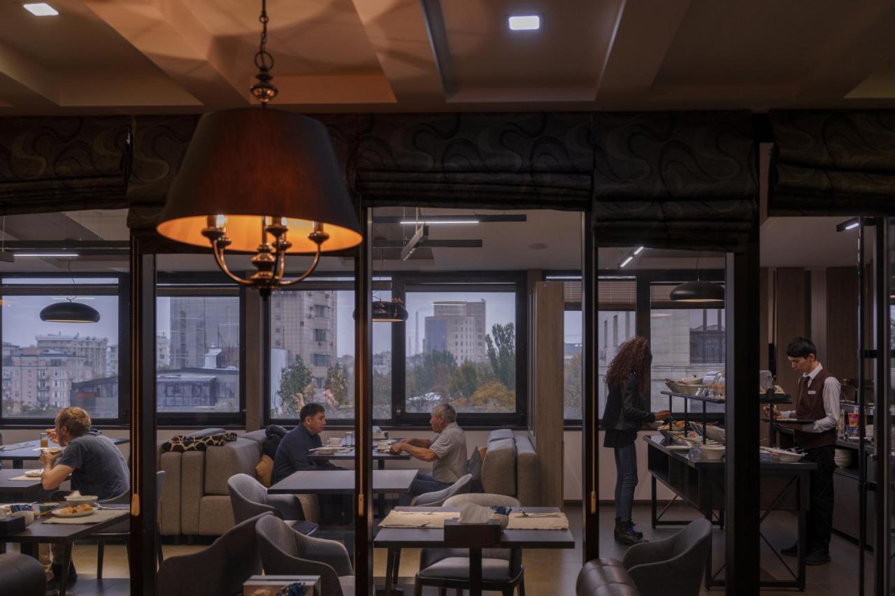 Solutel Apartments-34 ビシュケク エクステリア 写真